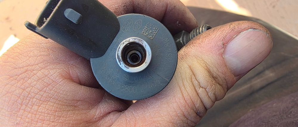 Injectoare Hyundai Tucson 2.0 CRDI D4EA 2006 / 2007 2008