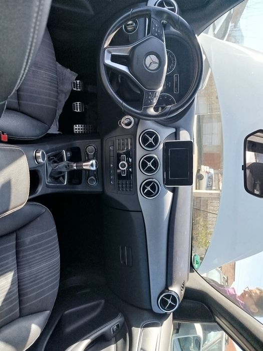 Мерцедес В 180 2013