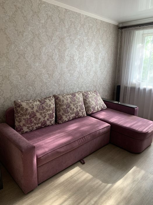Продам диван. Раскладывется. Ящик для вещей.