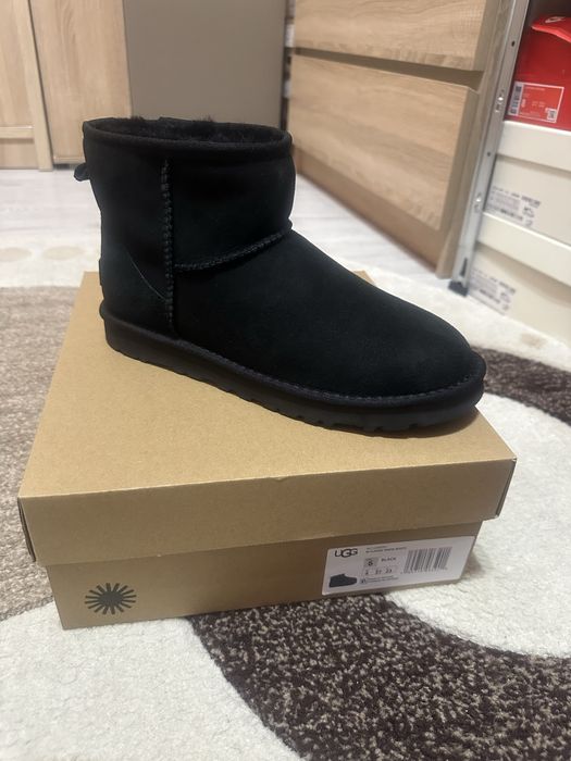 Ghete UGG mini Piele impermeabil 36-38-39