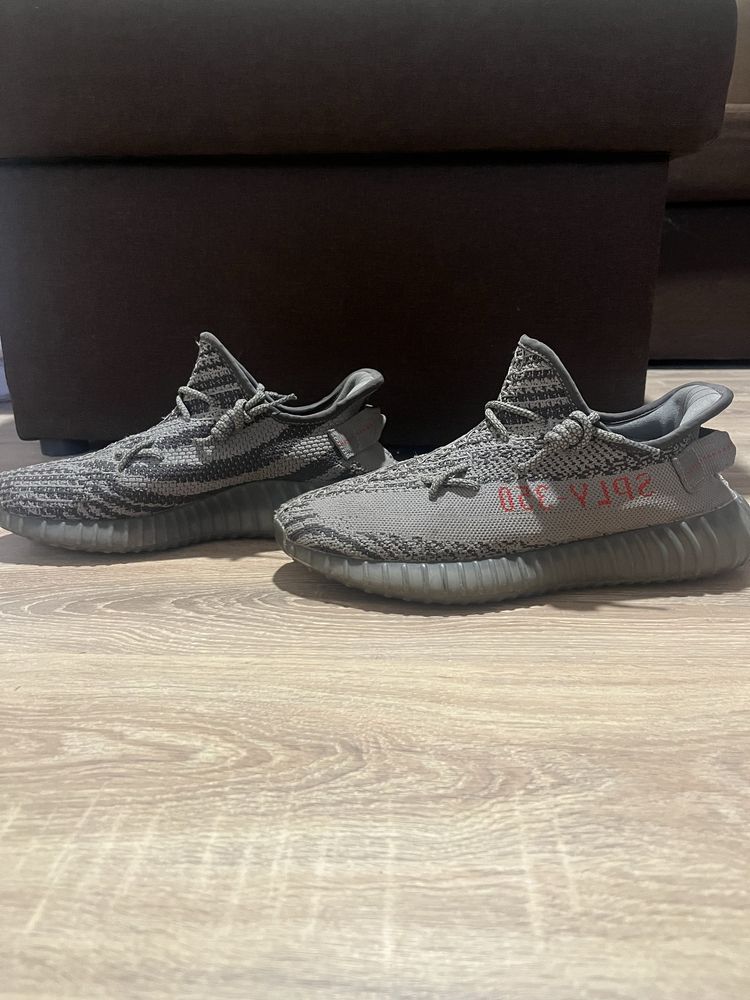 YEEZY 350 beluga 2.0