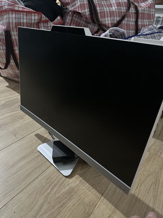 Asus Продам почти новый моноблок с помплептующими
