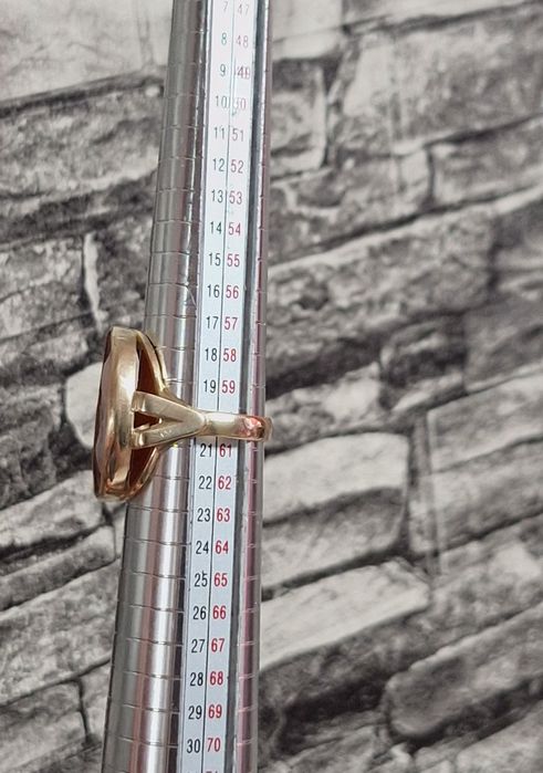 Inel vechi lucrat manual,aur 14k si camee