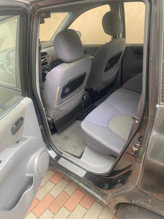 De vânzare mașina Hiunday!