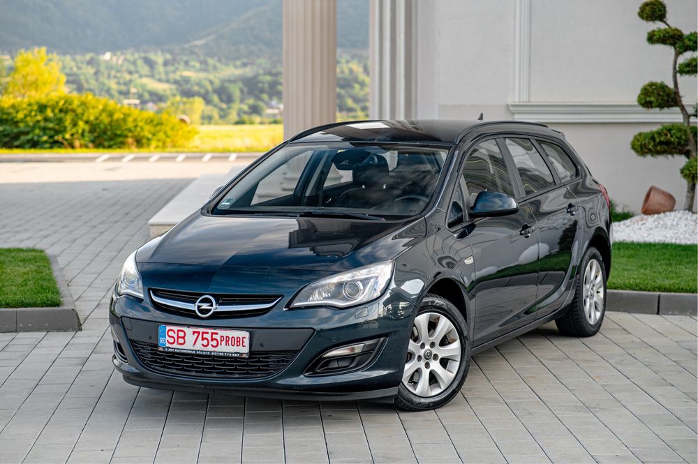 Opel Astra *Rate* 1,6 Cdti 136 Cai Euro 6 *Garantie 12 Luni*