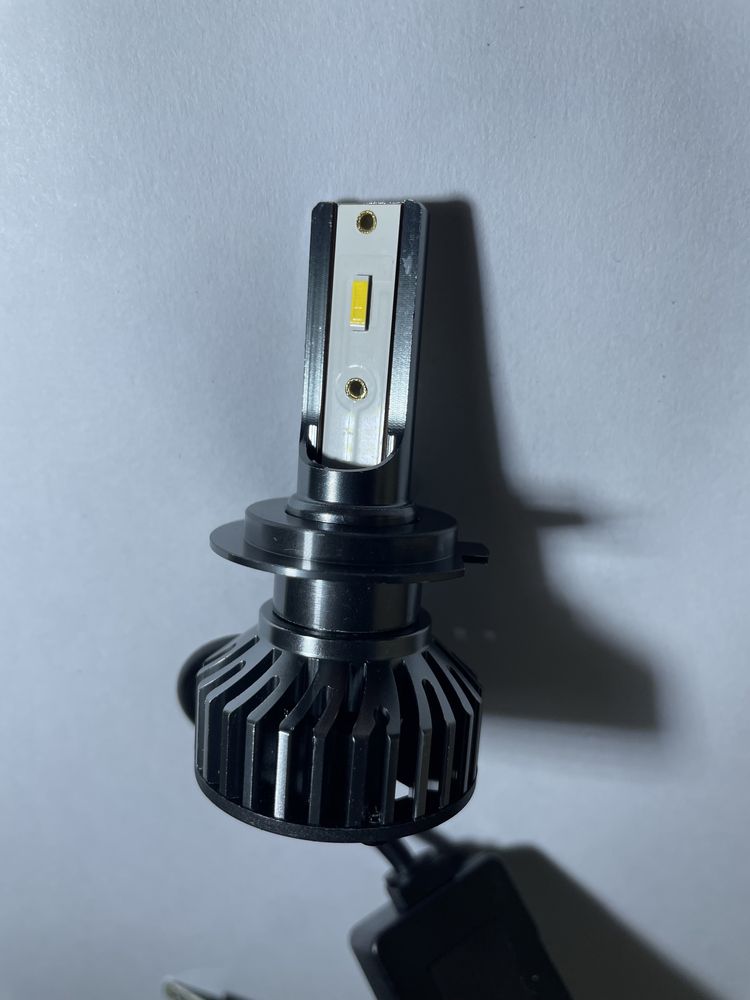 Becuri LED Auto H7, 4300k, 12V