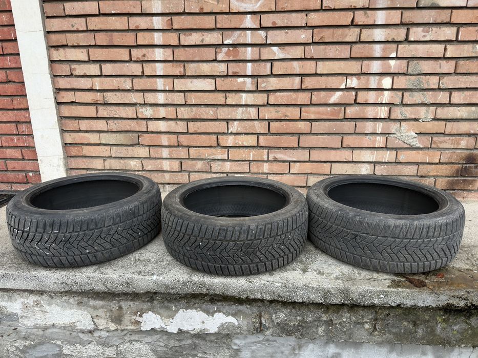 Зимни гуми 225/45/18