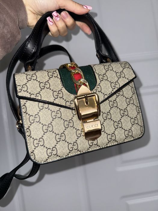 Дамска чанта по модел на ГУЧИ GUCCI къса и дълга дръжка монограма лого