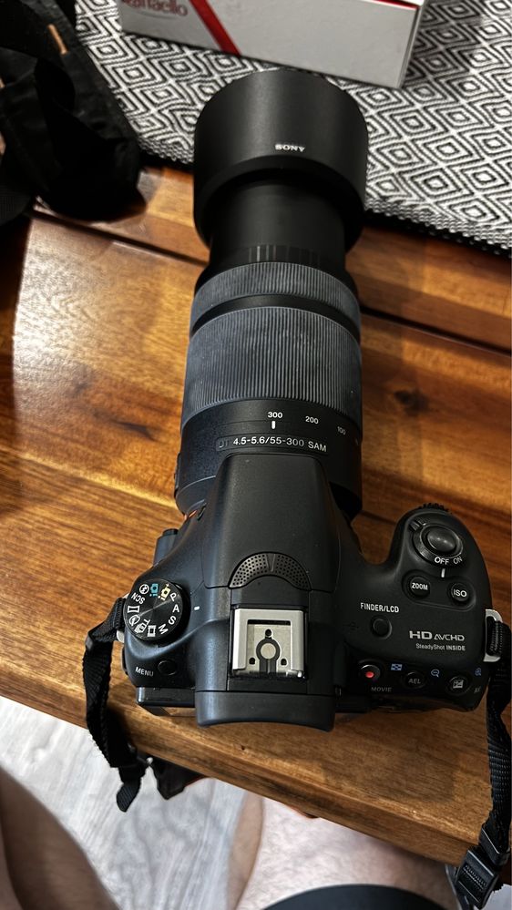 фотоапарат Sony A58 + обектив Sony SAL 18-55mm f/3.5-5.6 DT SAM