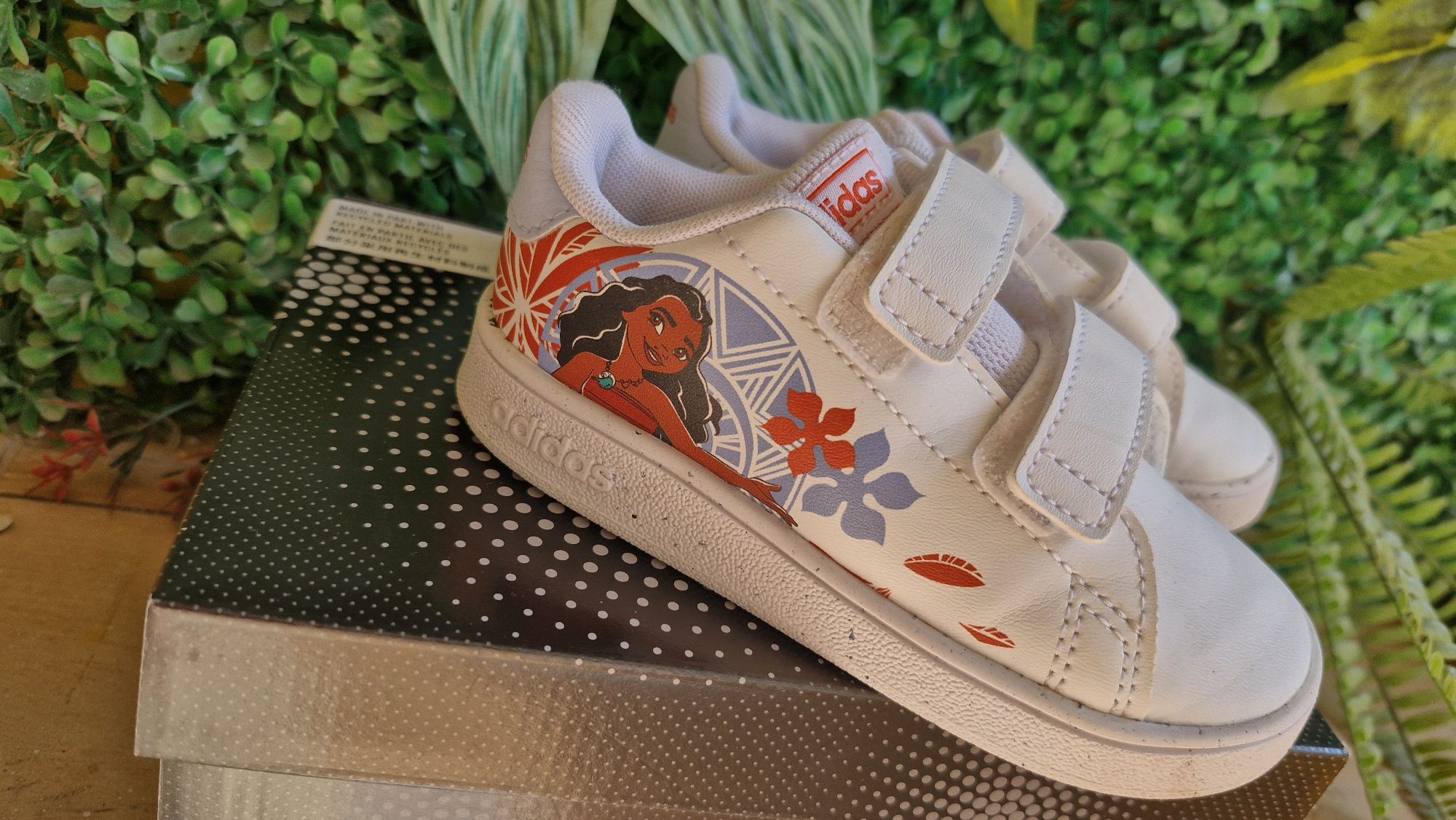 Adidas Moana Ваяна бели маратонки за момиче