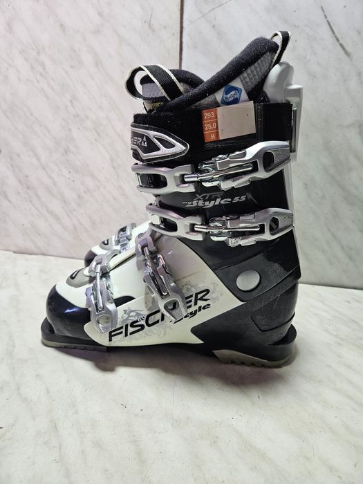 Clapari ski schi  Fischer mondo 25,5  corespunde mărimii 39