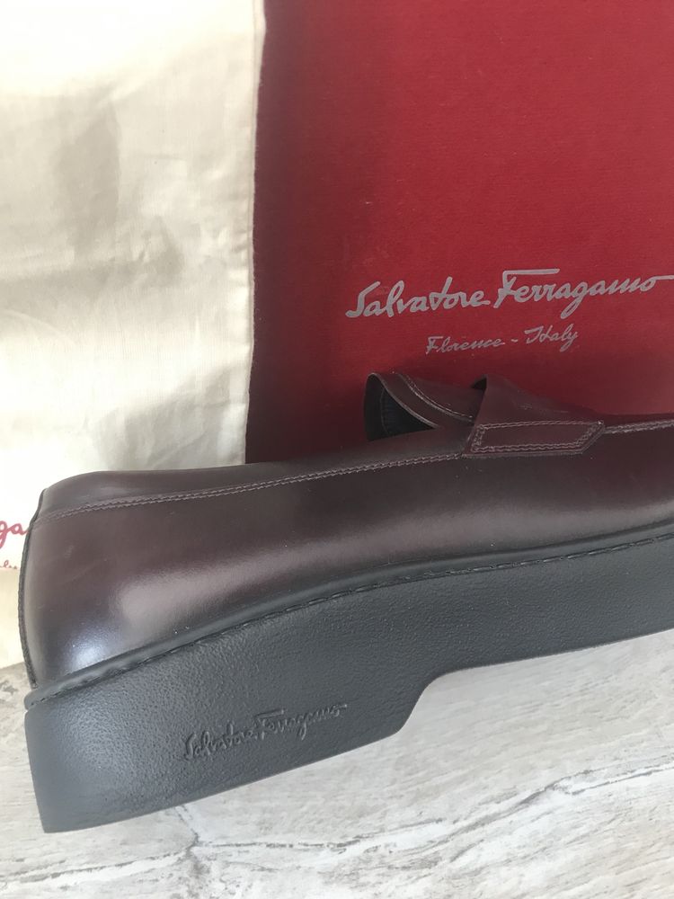 Pantofi Ferragamo