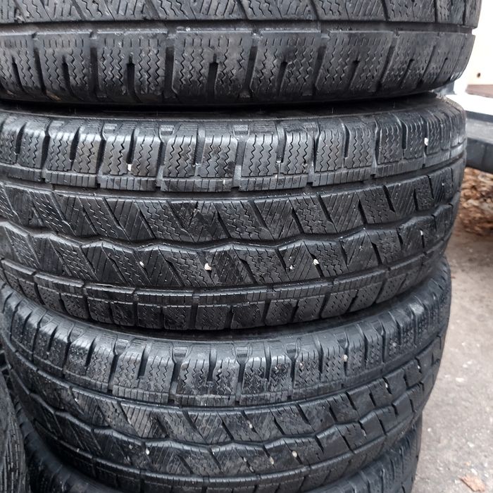 215/65/16С Hankook 4бр.гуми