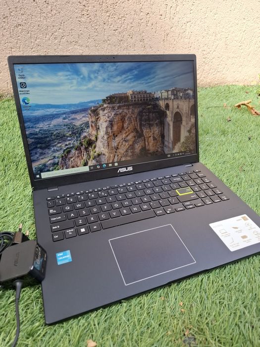 Laptop ASUS ca nou