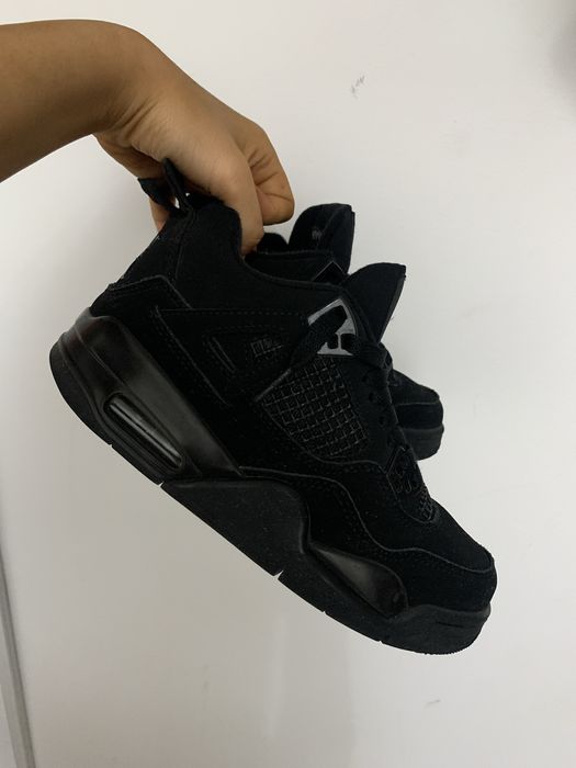 Jordan 4 Black Cat