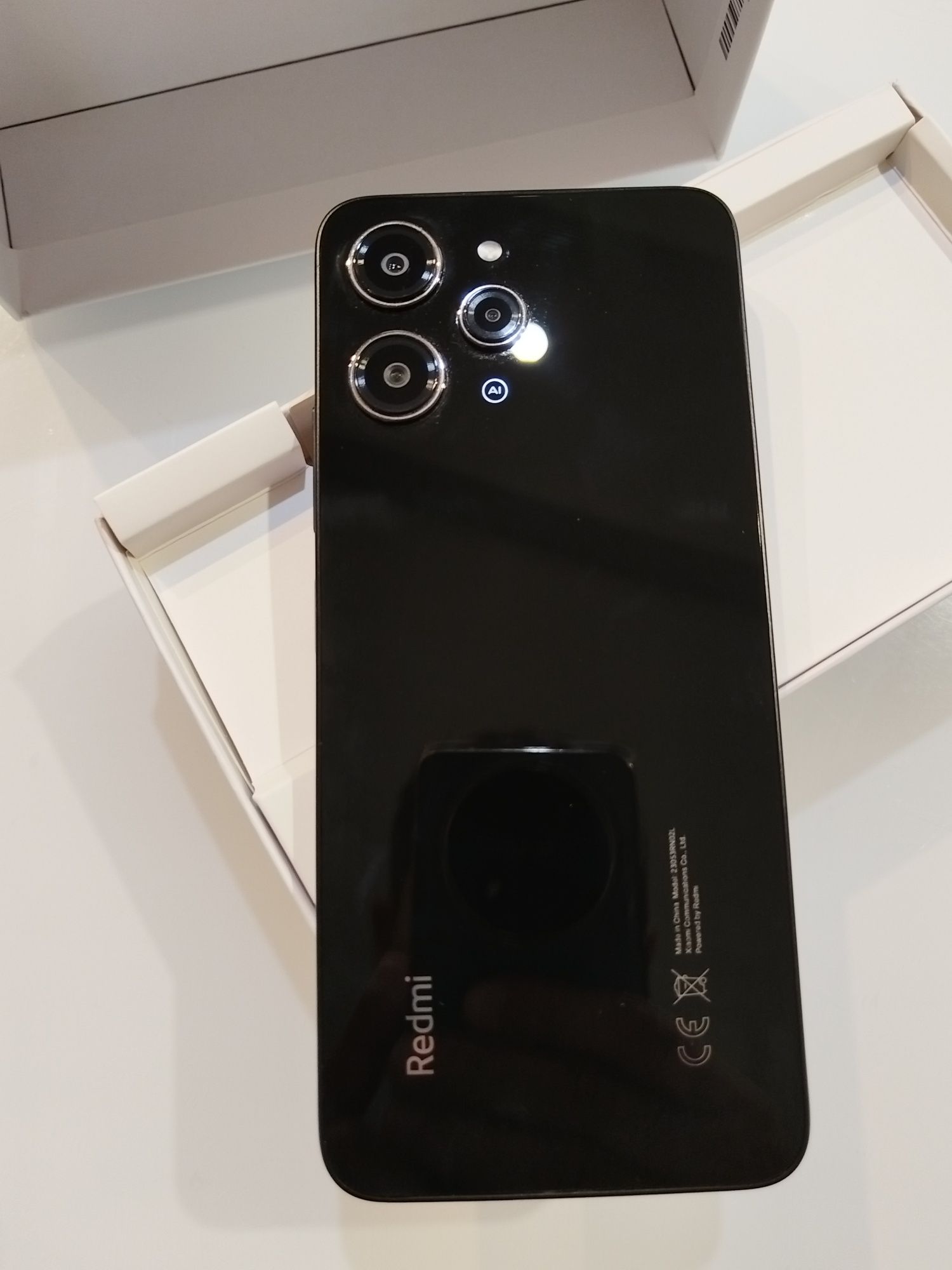 Redmi 12 без забележки