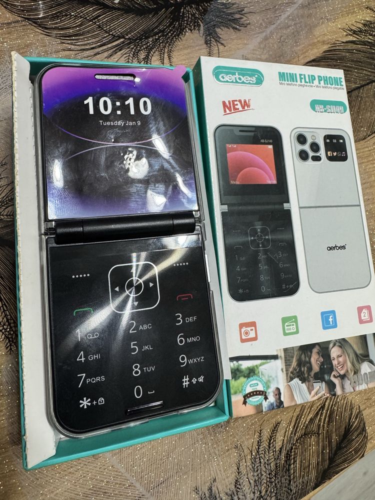 Mini flip phone