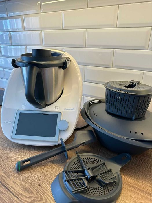 Продаю Thermomix TM6 в идеальном состоянии