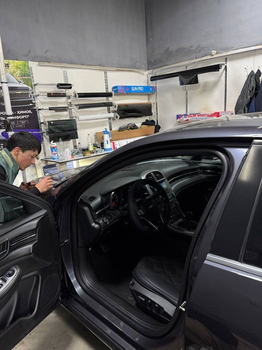 Mashina ideal holatda 2013yil ishlab chiqarilgan 2015yilda salondan