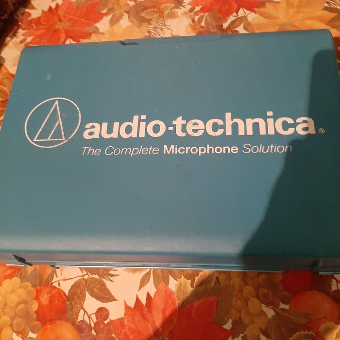 Behringer x18,Audio Technica ATW T 28 ,Microfon LMBGM wireless