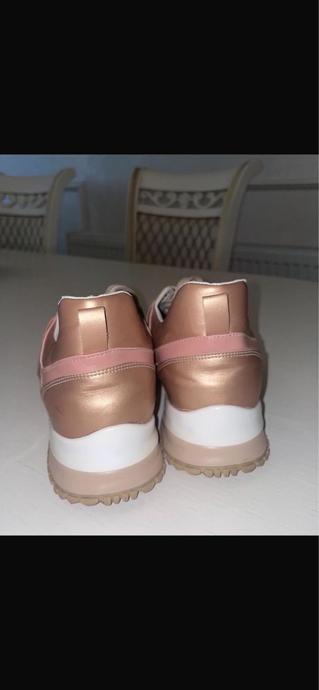 adiasi femei louis vuitton 38