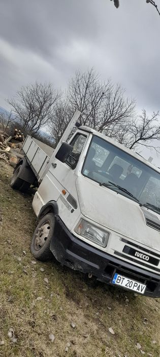 Vând escavator Komatsu și Iveco Daily