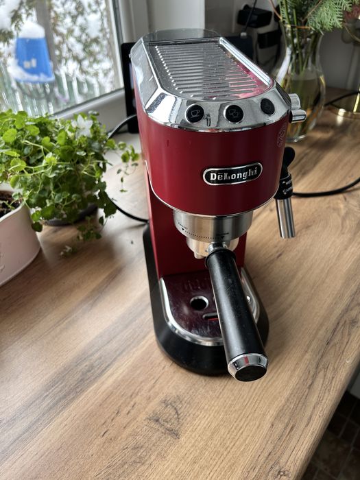 Delonghi Dedica EC685R