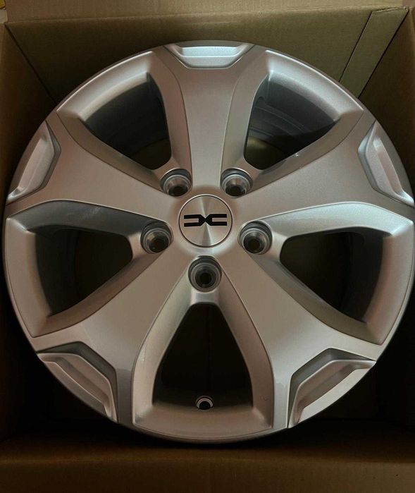 Vând un set de Jante Originale pe 16 Dacia Duster