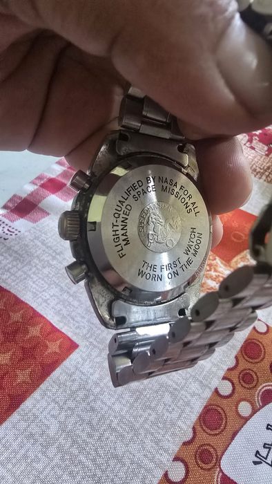 Omega Speedmaster Professional соати солтилади