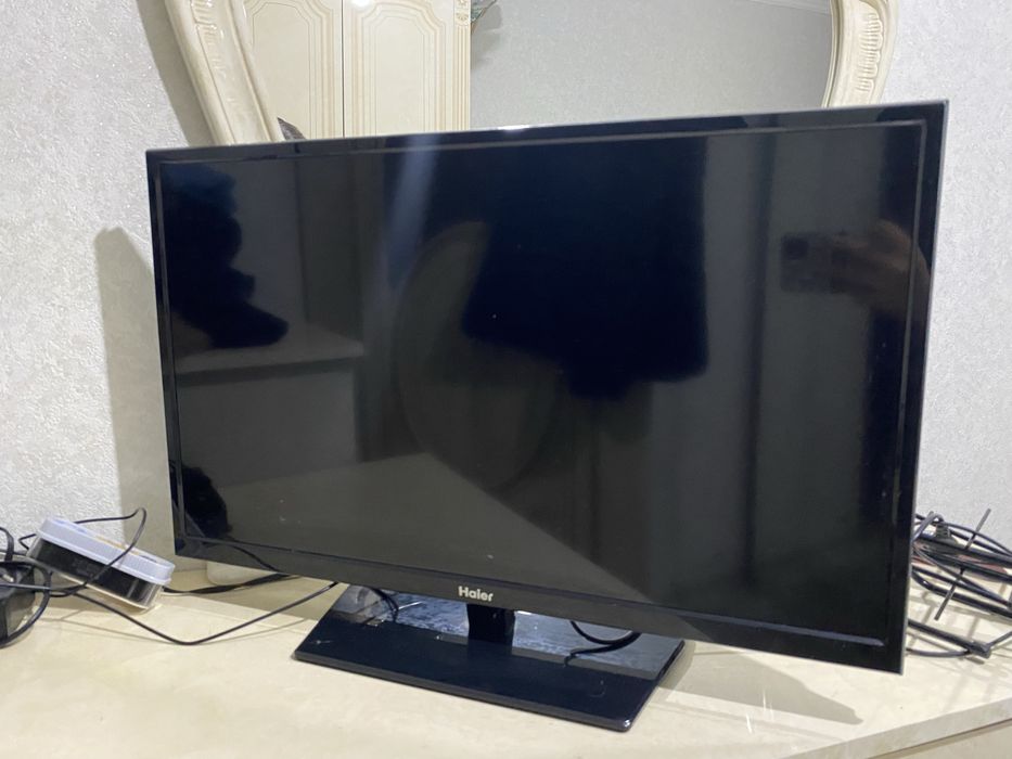 Телевизор Haier.