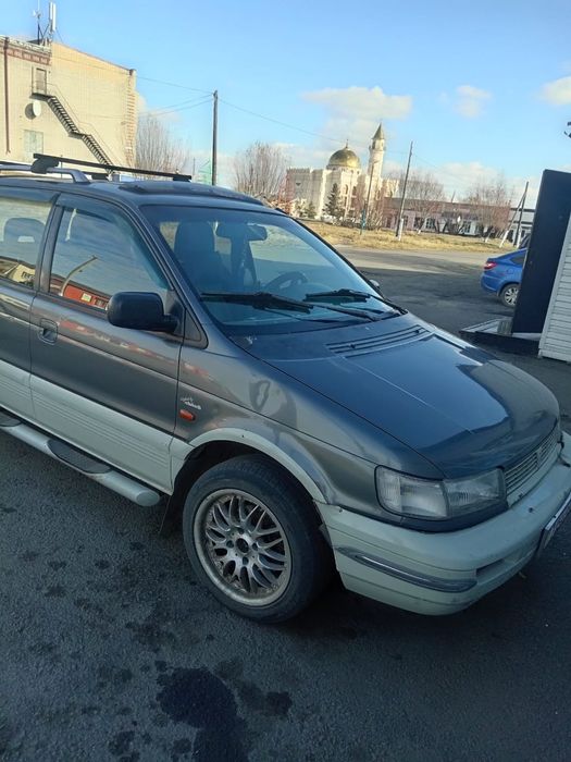 Продам Митсубиси спейс вагон