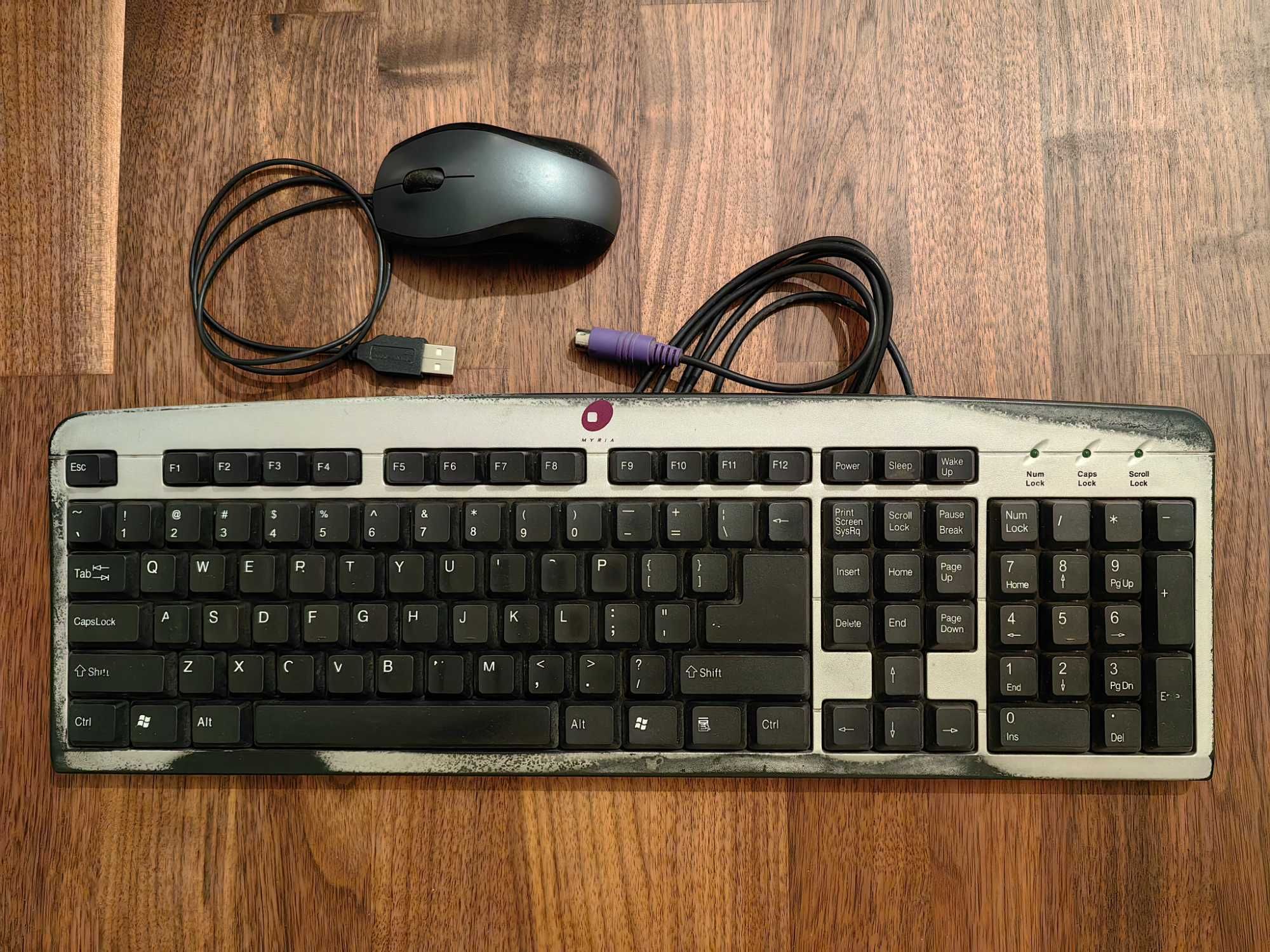 Mouse Logitech M-UAG120 + Tastatura Myria.