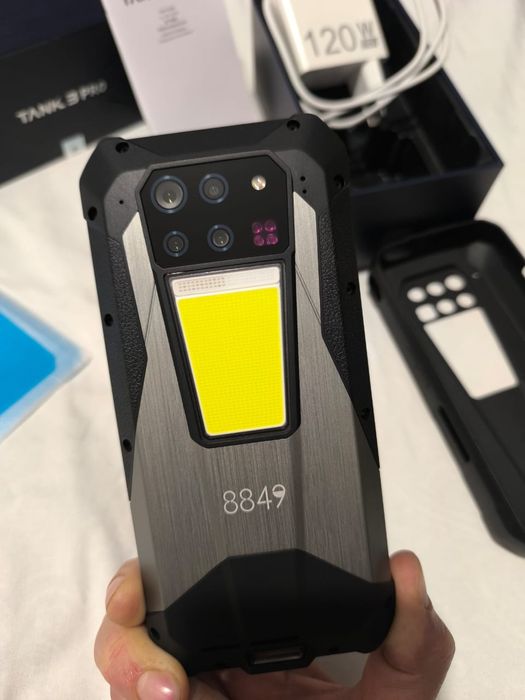 Продам смартфон Unihertz Tank 3 Pro 18 ГБ/512 ГБ черный