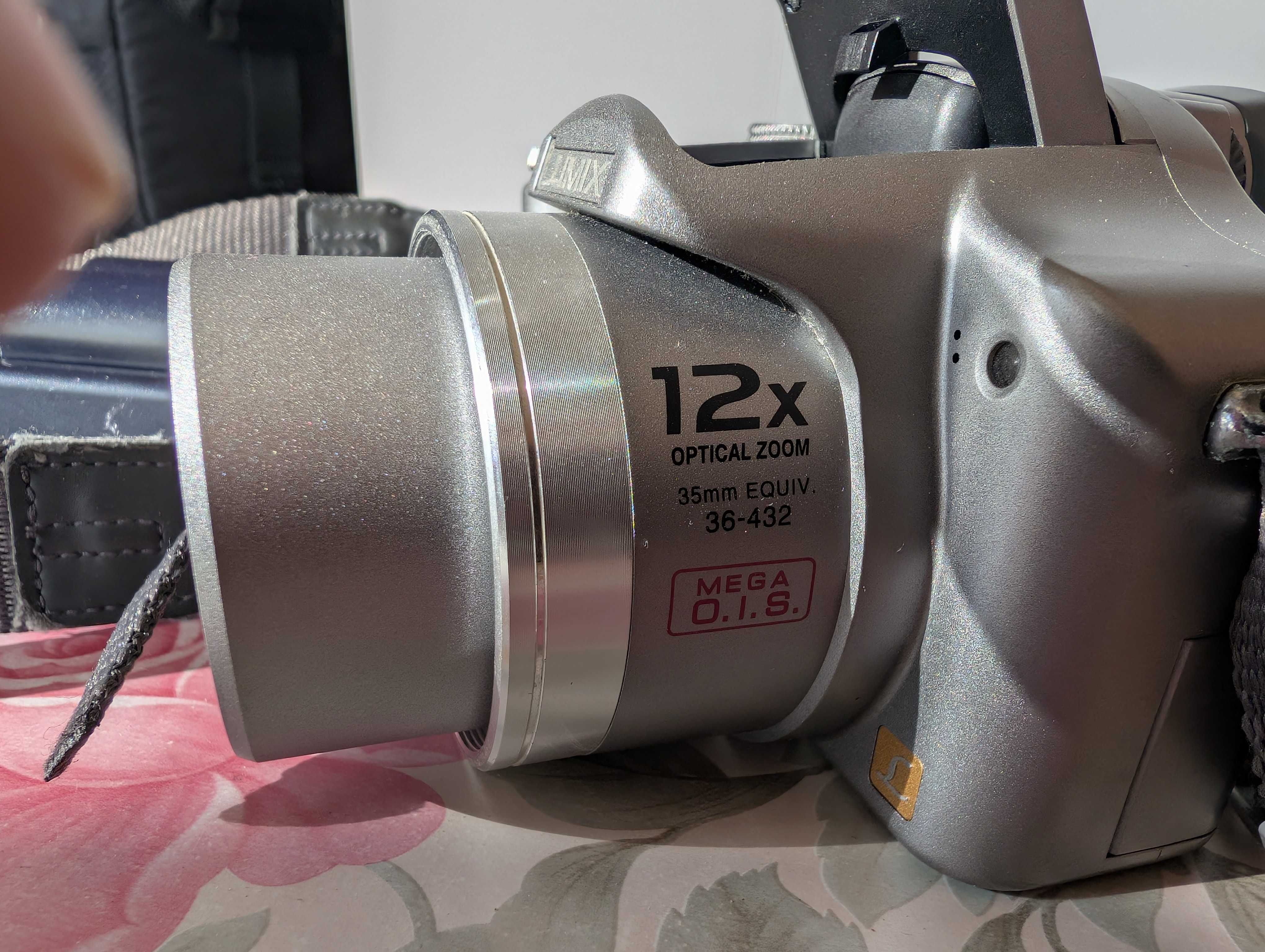 Продавам фотоапарат Panasonic DMC-FZ8