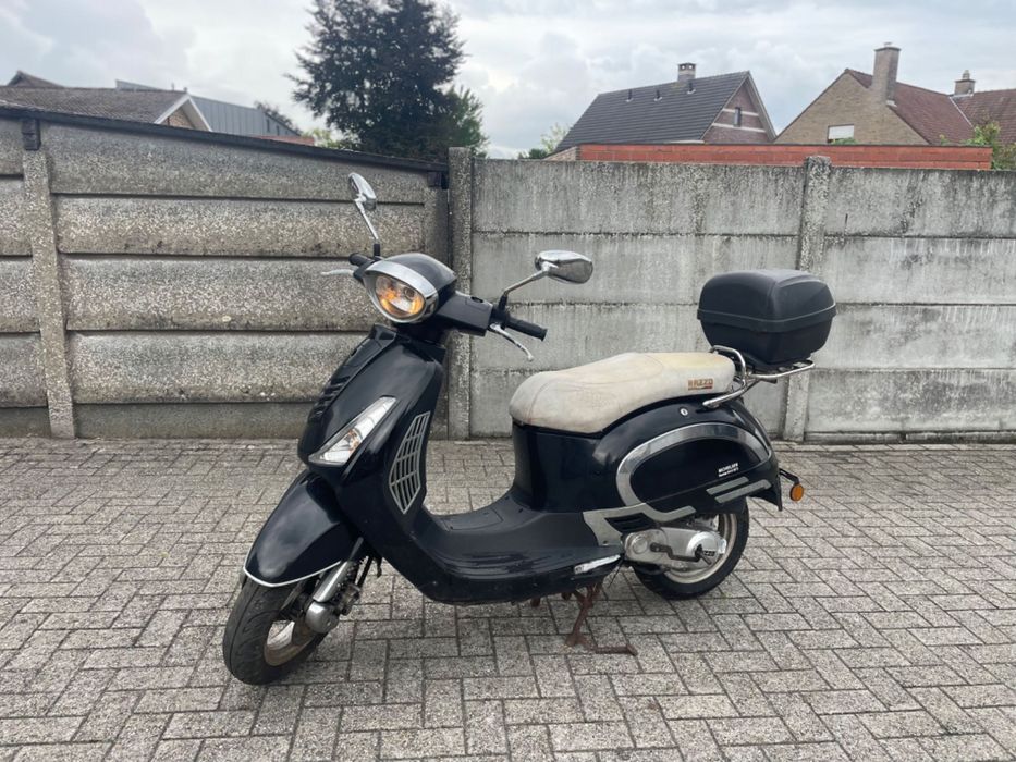 Scuter 50 cc 4t cu acte