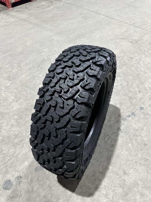 LICHIDARE STOC! Set 4 anvelope 215 65 16 all terrain 4x4 garantie 3ani