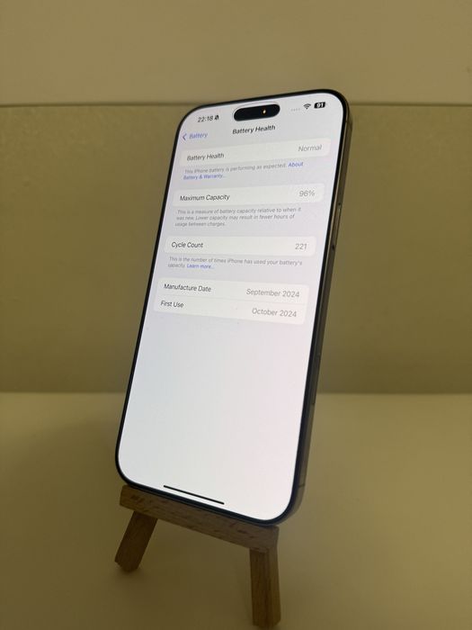 Iphone 16 pro max 256 gb baterie 96% stare excelenta