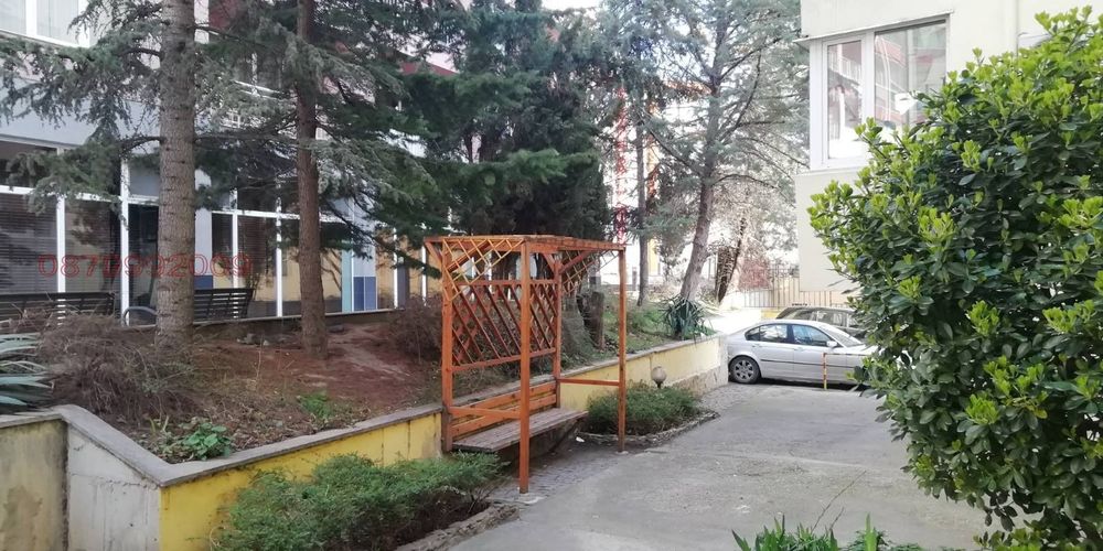 Дава се под наем Тристаен апартамент в Варна, Бриз - 93 кв.м за 500 € - Снимка #10