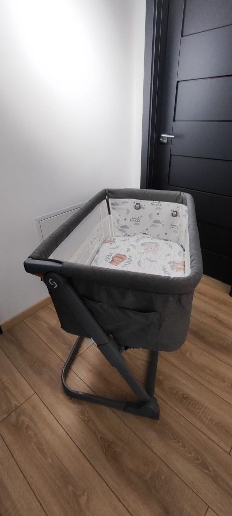 Vand patut co-sleeping pentru bebelusi