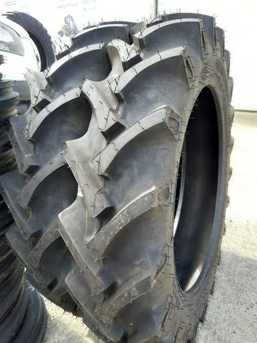 8.3-24 Anvelope noi BKT de tractiune pentru tractor fata