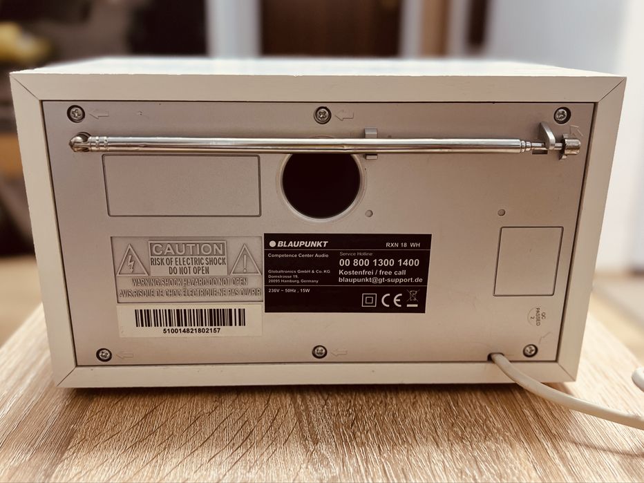 Radio retro Blaupunkt – Eleganță clasică, sunet autentic