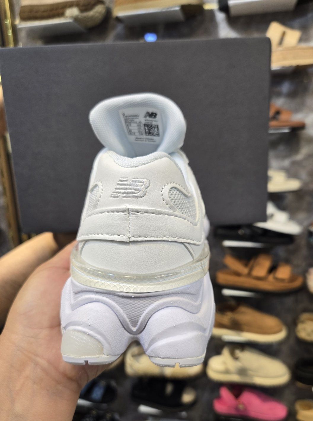 Унисекс New balance 9060 White