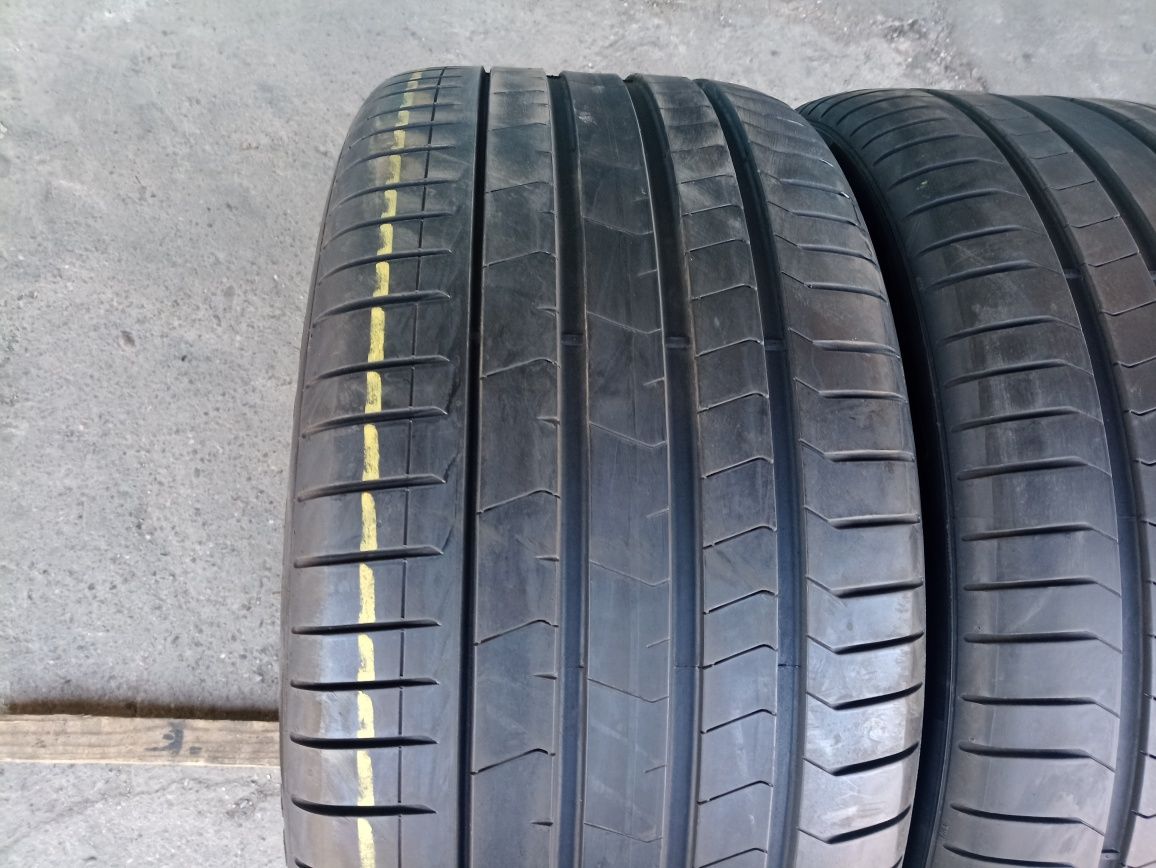 2 anvelope RunFlat de vara Pirelli 315/35 R21 dot 1221