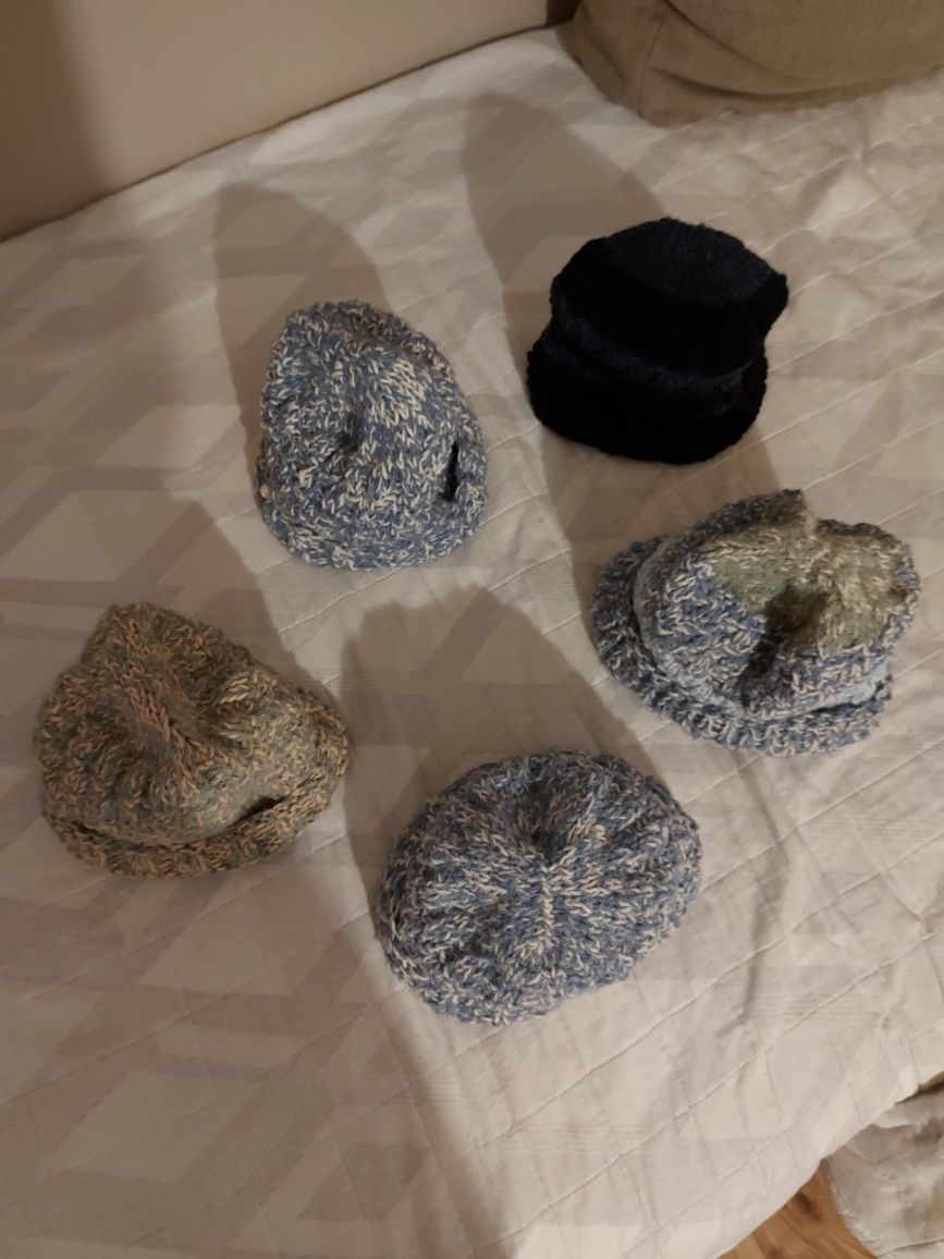 Нови шапки плетени