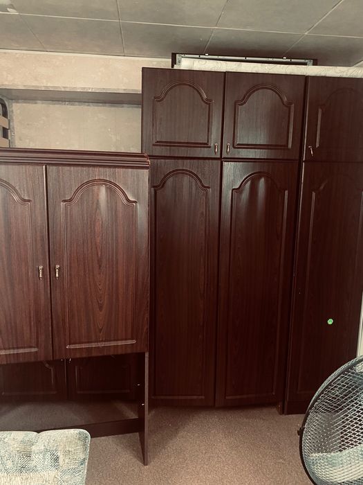 Отдам стенку, прихожую