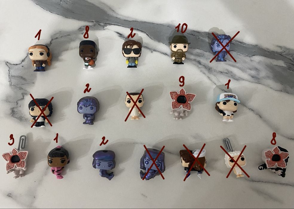 Фигурки kinder joy Очень странные дела