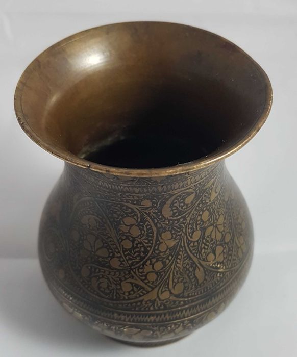 Superba mica vaza antica orientala bronz nielo