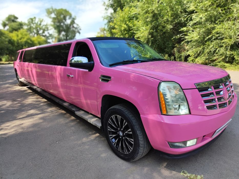 Алматы Крайслер красный 10 местный лимузин