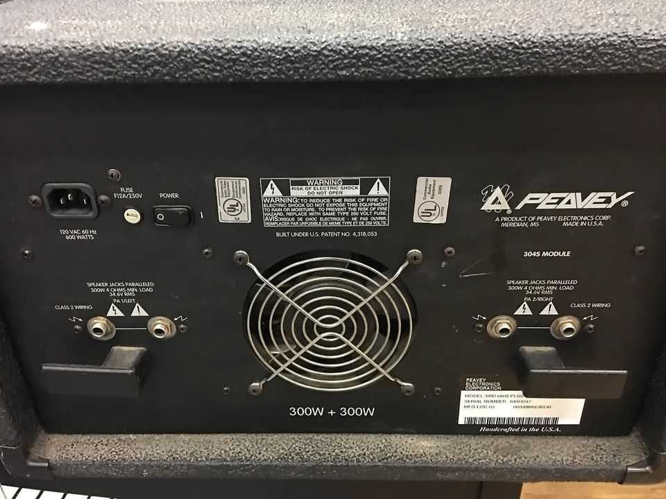 Stație de vocii Stereo Peavey 2x300w rms,