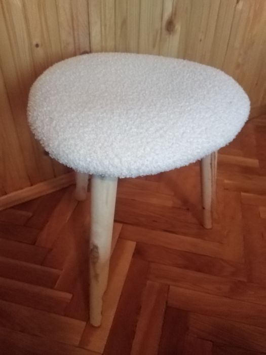 Трикрака  табуретка